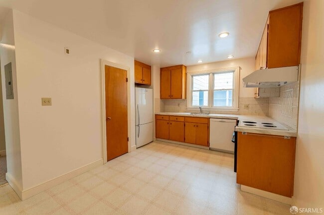 Photo - 1918 Filbert St