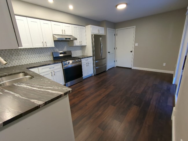 Photo - 1776 Milldrum St