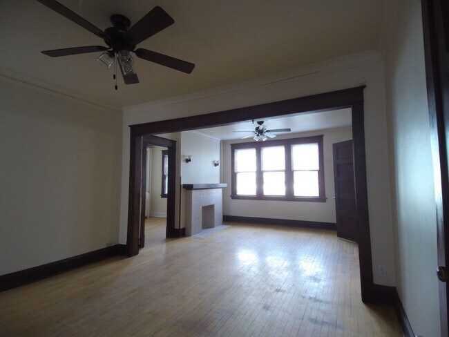 Photo - Saxony Manor