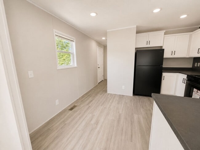 Photo - 300 Forrest Ave