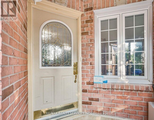 Photo - 57 Atkins Cir