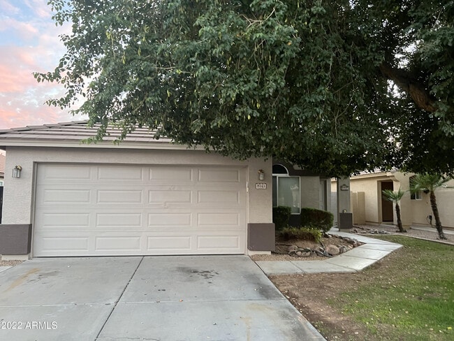 Building Photo - 8143 W Mary Ann Dr