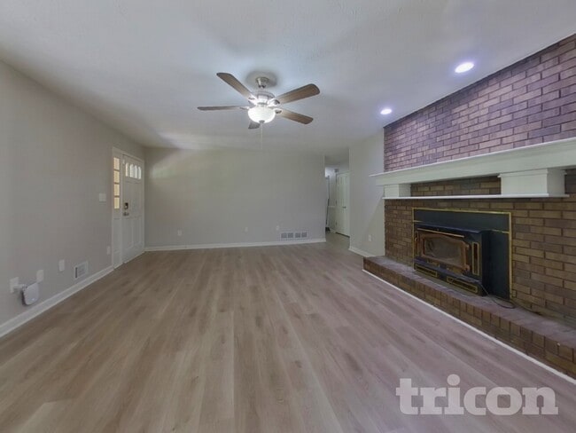 Photo - 5681 Lanny Dr