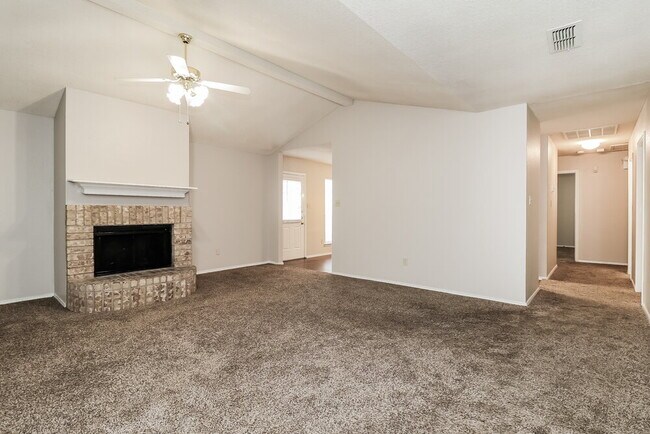 Photo - 4074 Tulip Tree Dr