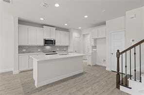 6084 Bursey Rd