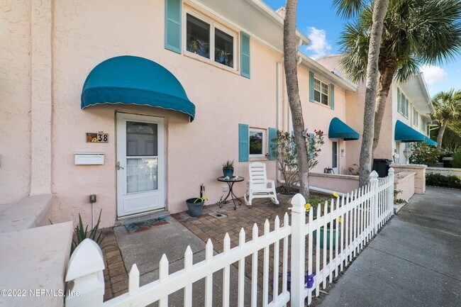 Photo - 2233 Seminole Rd Unit 38