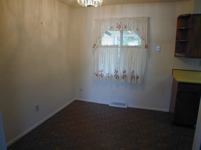 Photo - House For Lease