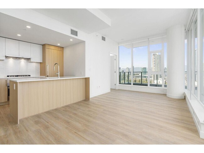 Photo - 9675 King George Blvd Unit 2707