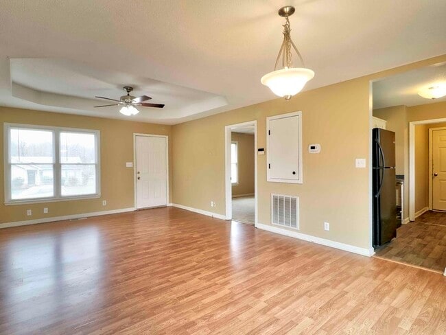 Photo - 613 Joshua Dr