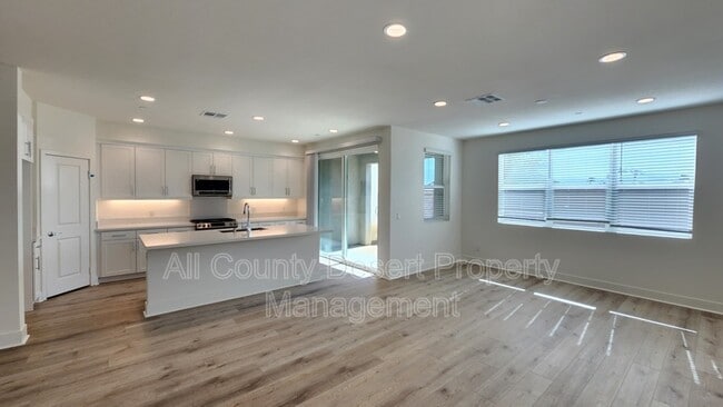 Photo - 43355 Passagio Lago Way