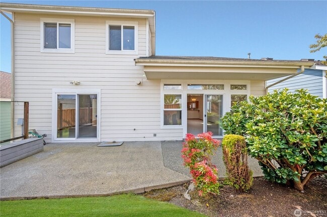170 NW 13th Ct