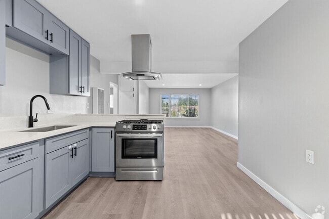 Building Photo - 10442 Lampson Ave Rental