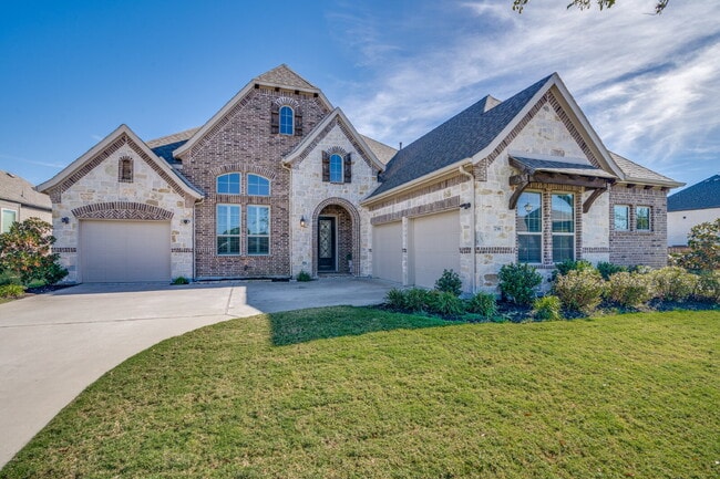 Building Photo - 736 Sterling Dr