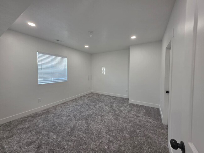 Photo - 13554 S Watts Ln