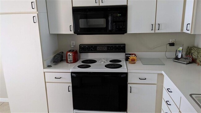 9300 Clubside Cir Unit 1306
