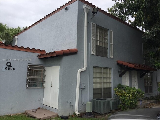 Building Photo - 10808 N Kendall Dr Rental
