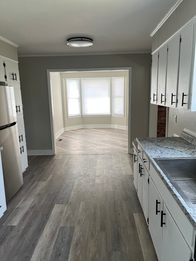Photo - 208 E Vineland Rd