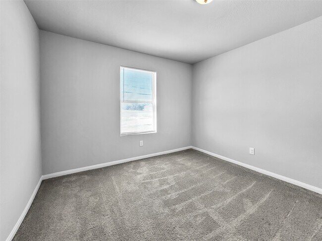 Photo - 2851 Golf Crest Dr