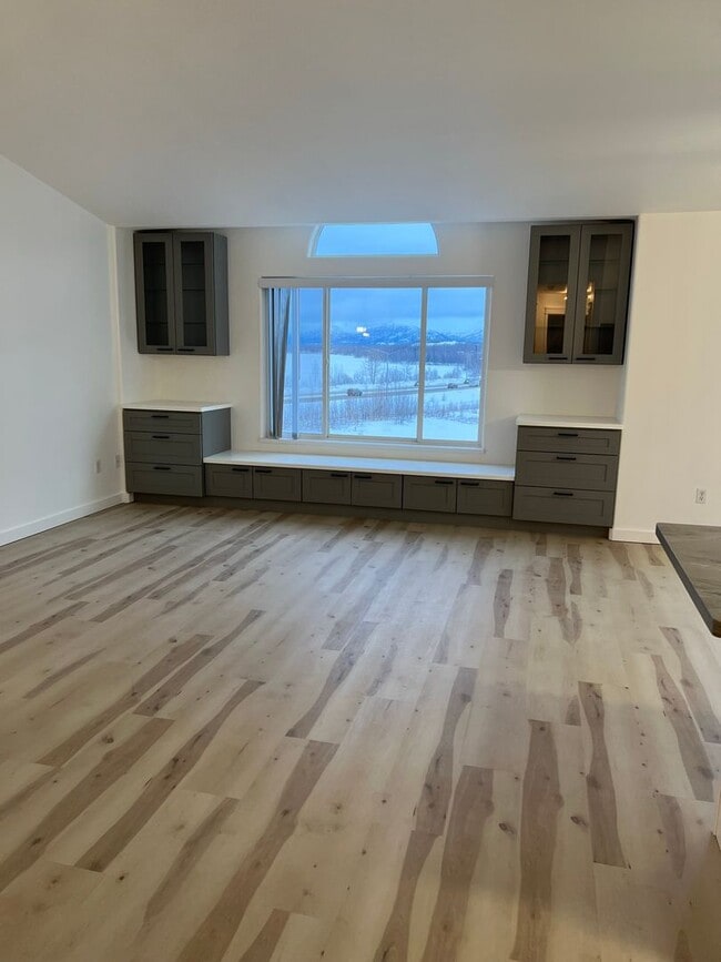 Photo - 3 bedroom with an Office!!!!