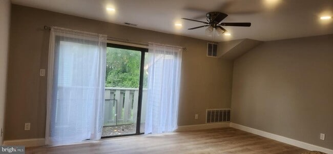 Building Photo - 108 Woodhollow Dr