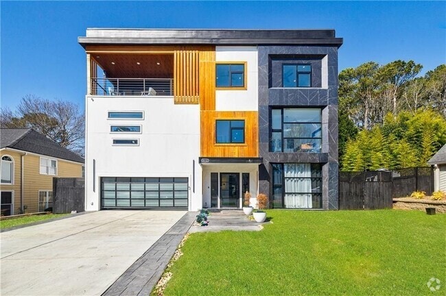 Building Photo - 1812 Hunters Glen NE Rental