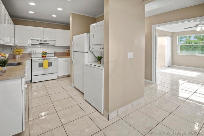 1421 NW 20th Ave Unit 204