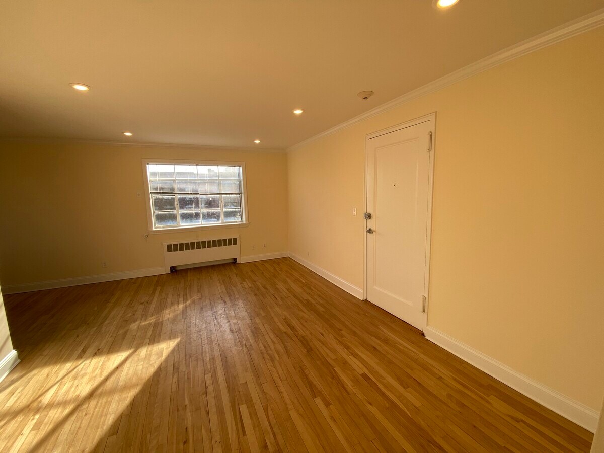 Photo - 86 St Paul St Unit 2