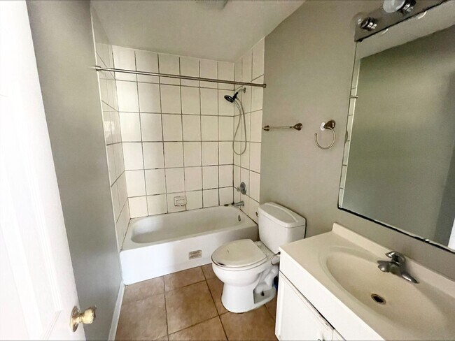 Photo - zvlr1381 Unidad C