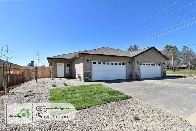 Photo - 2530 Rainbow Ln