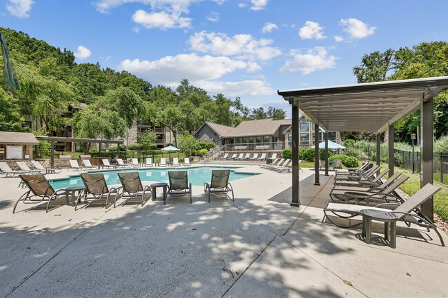 The Lakes Bellevue
