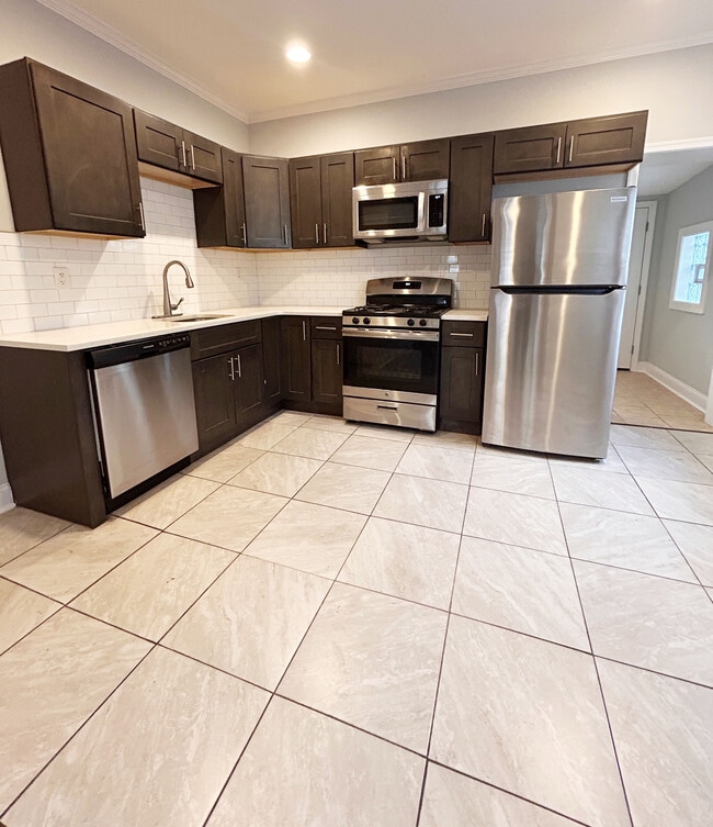 Photo - 157 E Duval St