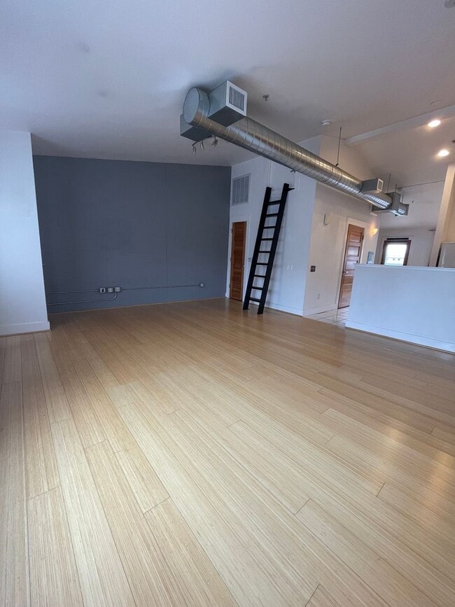 Photo - Stylish Studio Available now! Unidad 203