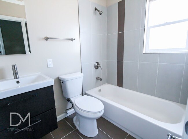 Photo - Monarch Apartments