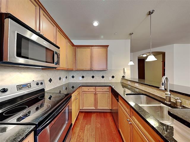 Photo - 950 Henderson St Unit 1222