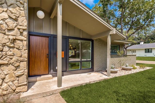 Photo - 3837 Clubway Ln