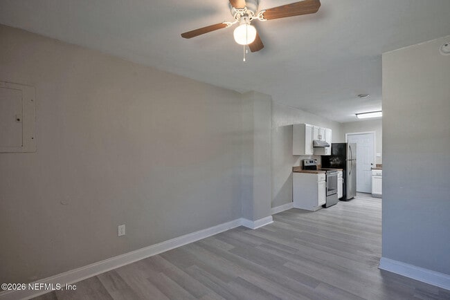 Photo - 2036 W 11th St