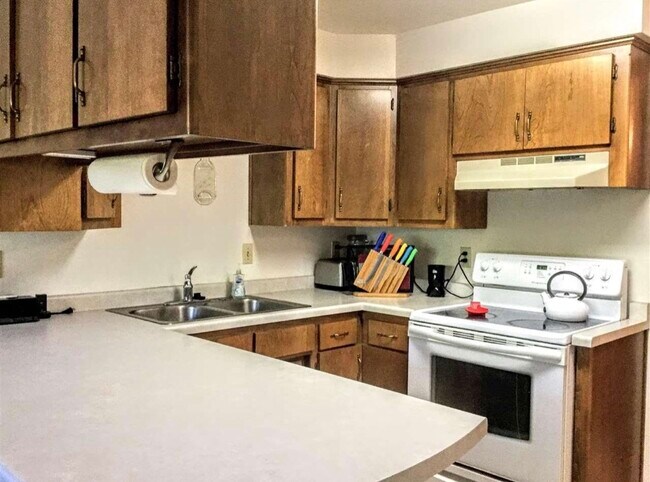 Photo - 34 Duchess Ct