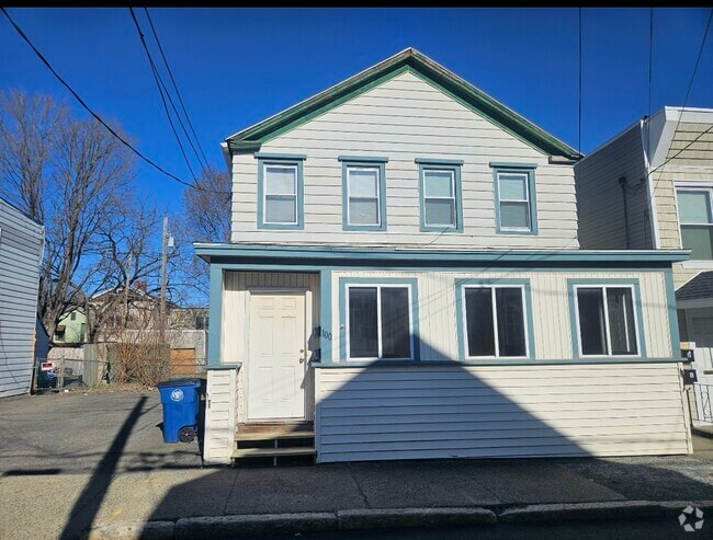 Building Photo - 100 Lancaster St Unit 2 Rental