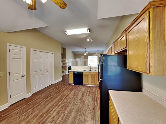 1508 Cardinal Ln