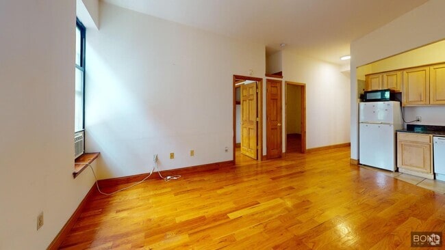 Building Photo - 491 Columbus Ave Unit 4R Rental