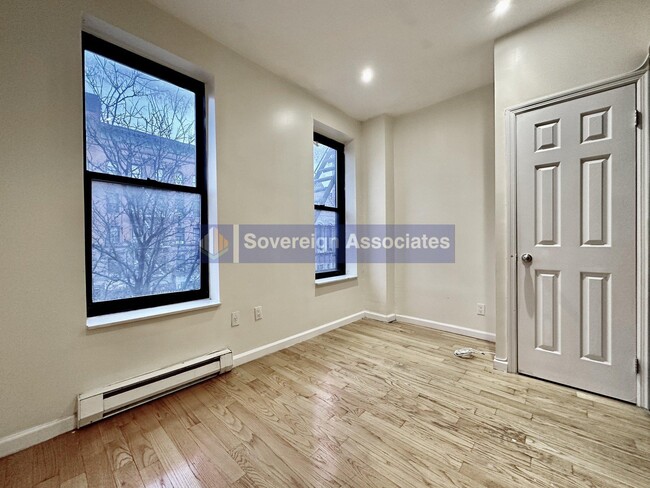 Building Photo - 932 Amsterdam Ave Unit 2N Rental
