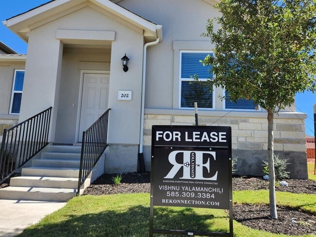 Photo - 202 Doodle Ln