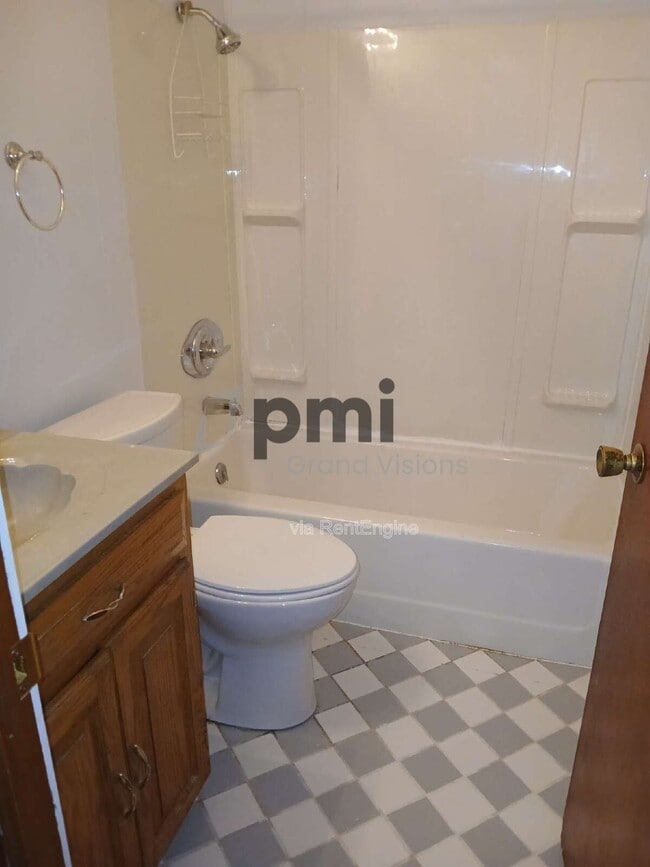 Photo - 1404 S 6th St