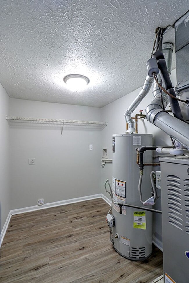 Photo - 8508 Standing Oak Dr Unit 1
