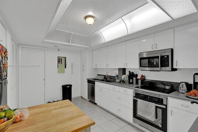 Photo - 9300 Bay Harbor Terrace Unit 4B