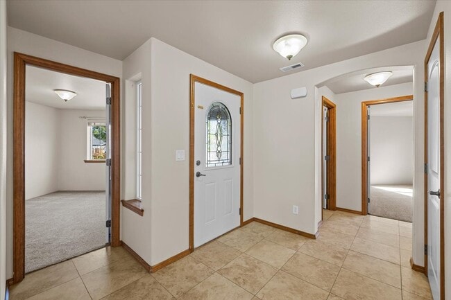 Photo - 1041 Compton Way