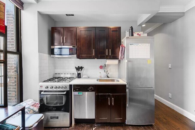 818 Tenth Avenue - 818 Tenth Avenue Apartamento Unidad 4C