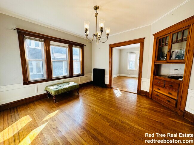 Photo - 12 Saint Peter St Unit 1