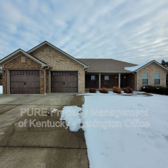 Photo - 1046 Vineyard Way House