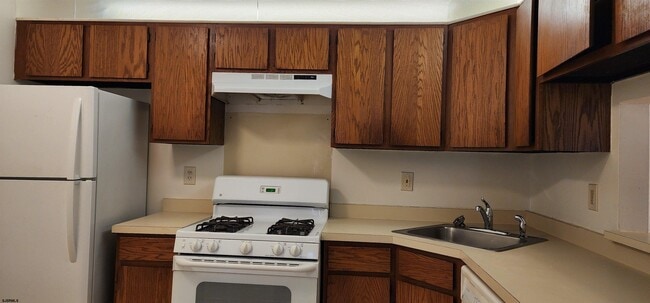 Photo - 128 Liberty Ct Unit 128